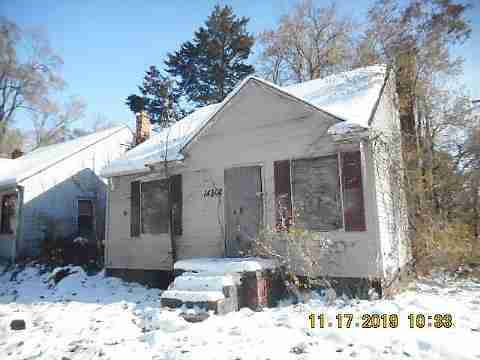 14302 Stout St (2)_m.jpg